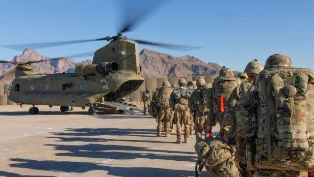 طالبان: آمریکا طبق توافق از افغانستان خارج می گردد