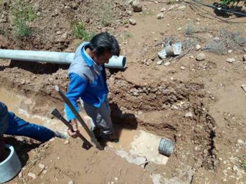خبرنگاران بخشدار مرکزی اهواز: شکستگی خط لوله مسیر روستای خبرنگاران بخشدار مرکزی اهواز: شکستگی خط لوله جهت روستای ام الطمیر ترمیم شد