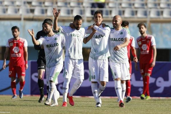 اولین باخت پرسپولیس در اراک ثبت شد اولین باخت پرسپولیس در اراک ثبت شد