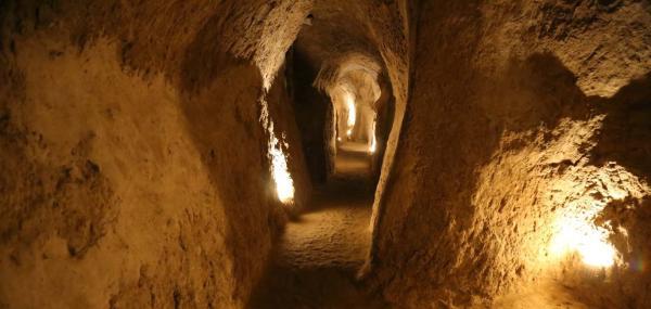 رونمایی نماد شهر زیرزمینی نوش آباد